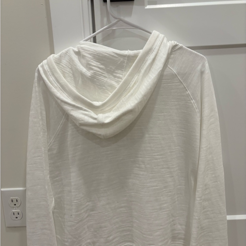 NWT Faherty Sun washed Midweight Organic Hoodie in White - Picture 7 of 9